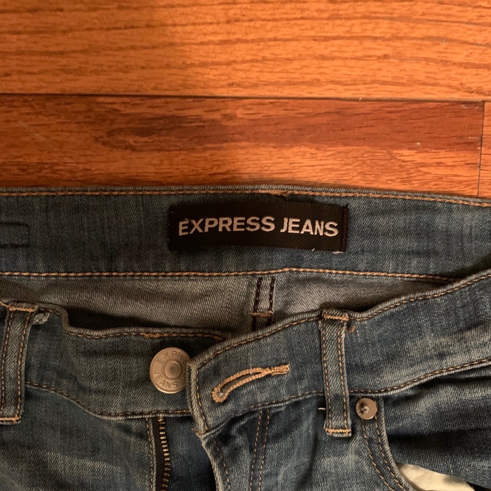 Express High Rise Ripped Jeans - Picture 3 of 4